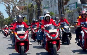 Penting, Jaga Konsentrasi  Saat Naik Motor Agar #Cari_ Aman di Jalan