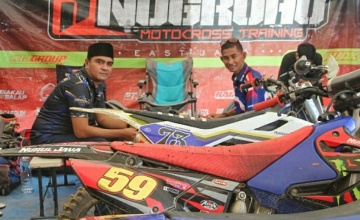 Gus Lukman - Nugroho Motocross Training : BAGAIKAN SEJUKNYA EMBUN, DI TENGAH BENGISNYA TENSI KOMPETISI MOTOCROSS !