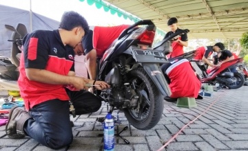 Kolaborasi Tekiro - ITS, Gelar Pelatihan Otomotif & Servis Gratis Untuk Masyarakat