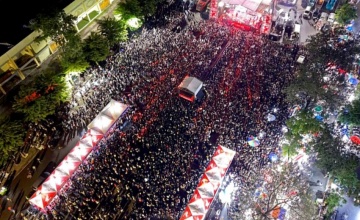 Ribuan Masyarakat Padati Regional Public Launching All New Honda Vario 125 di Sidoarjo, Makin Meriah Bersama Denny Caknan