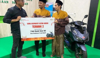 Peringati Hari Guru, Yayasan AHM Apresiasi Dedikasi Guru Inspiratif