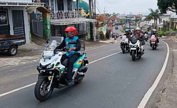 Cari Aman Saat Sunmori ke Cangar di Musim Hujan, Ini Tips dari MPM Honda Jatim