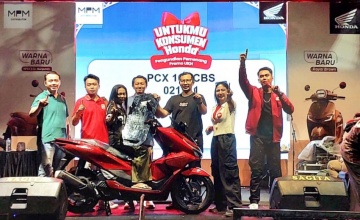 Antusias Konsumen Warnai Pengundian UKH di Bondowoso, Honda PCX160 CBS Jatuh ke Tangan Pemenang