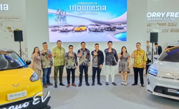 Wuling Berpartisipasi di GIIAS Surabaya Bersama New BinguoEV, Mitra EV & Cortez Darion