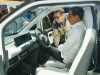 Presiden Republik Indonesia Berkunjung ke Booth Wuling Motors di IIMS 2023, Melihat & Mencoba Kenyamanan Interior Air ev