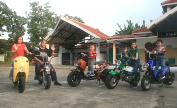 Soni Amijaya – Kolektor Mini Bike Factory : JALANKAN HOBI OTOMOTIF BERSAMA KELUARGA